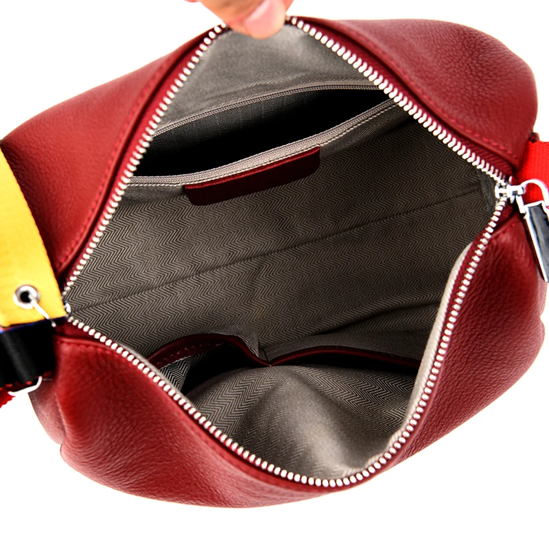 

Top Layer Cowhide New Leather Handbags Cowhide Ladies One-shoulder Diagonal Fashion Rivet Bag Designer Bags Purses Crossbody Cc