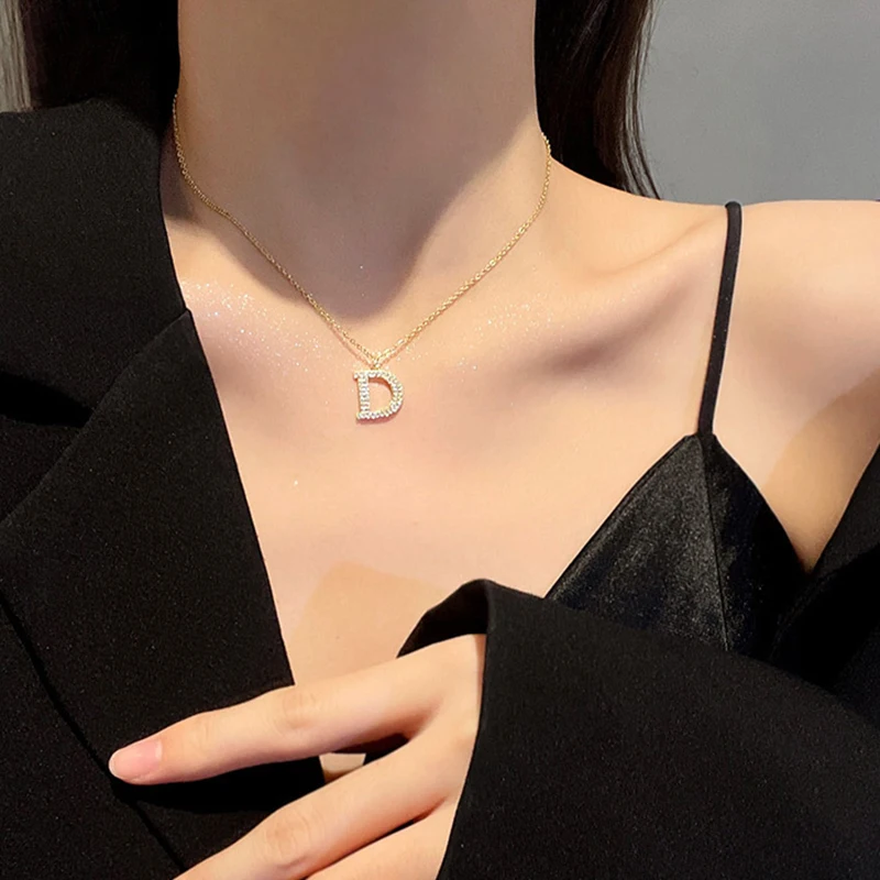 

New fashion net red diamond D letter titanium steel necklace female ins tide simple and delicate clavicle chain