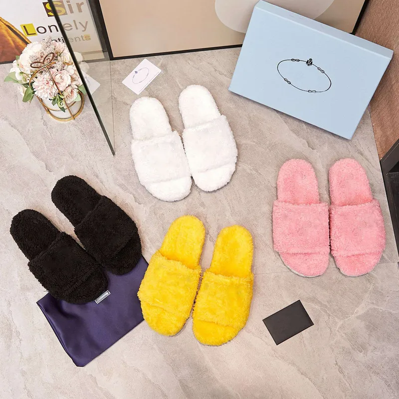 

2021 Summer New Flat Bottomed Slotted Wool Slippers Leisure Lazy People Wear Fashionable Cool Slippers At Home And Outside