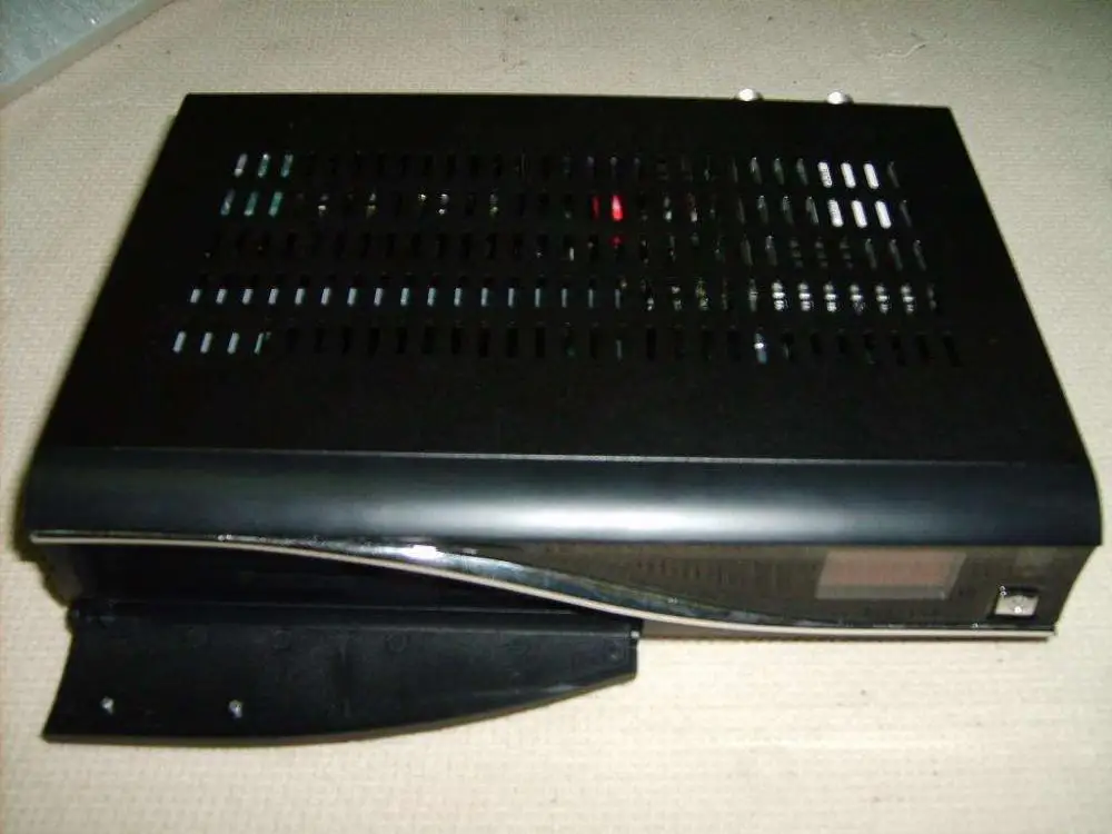 5 шт./лот dhl Бесплатная доставка Новый DVB-800-HD спутниковый ресивер Linux dvb-800-hd |
