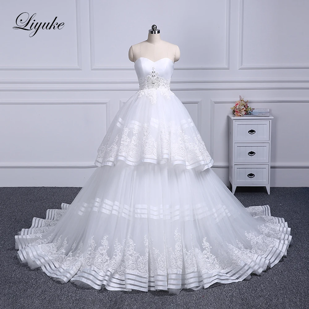 Свадебное платье-трапеция Liyuke без бретелек с многоярусной юбкой со шлейфом