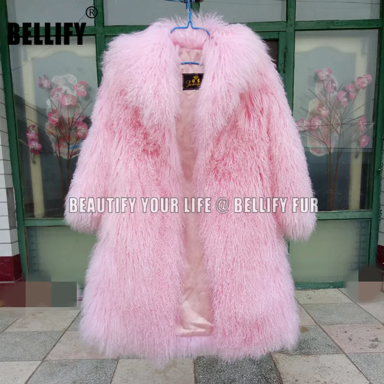 Потрясающие пальто из натурального монгольского меха с большим воротником в