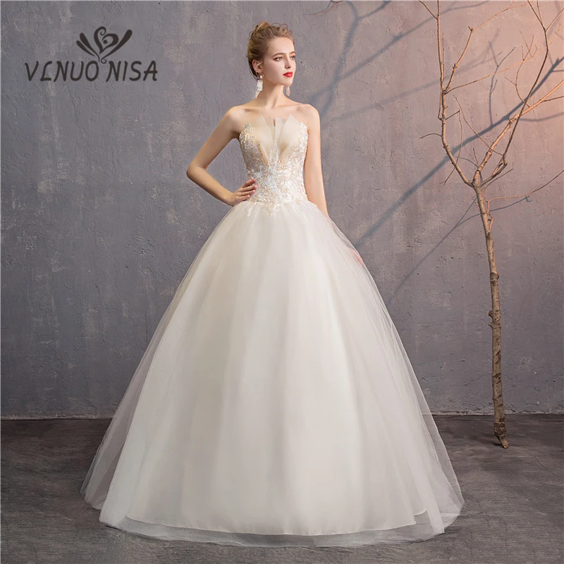 Свадебное платье с вышивкой без бретелек рукавов | Свадьбы и торжества