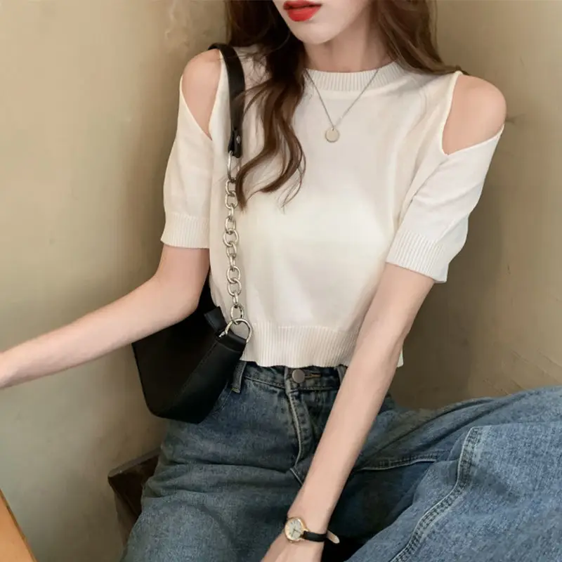 

Off shoulder care machine top short loose black white knitted short sleeve T-shirt for women
