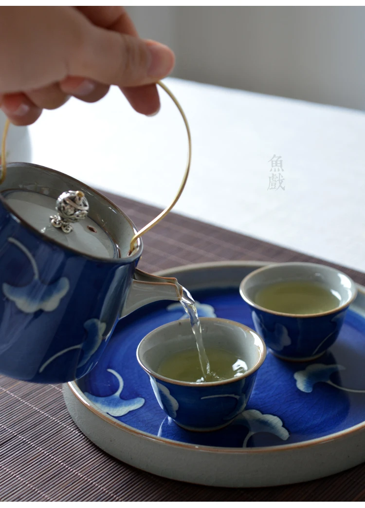 

China Jingdezhen blue and white porcelain teapot small hand-painted coarse tea pot Japanese Kung Fu tea set service gift