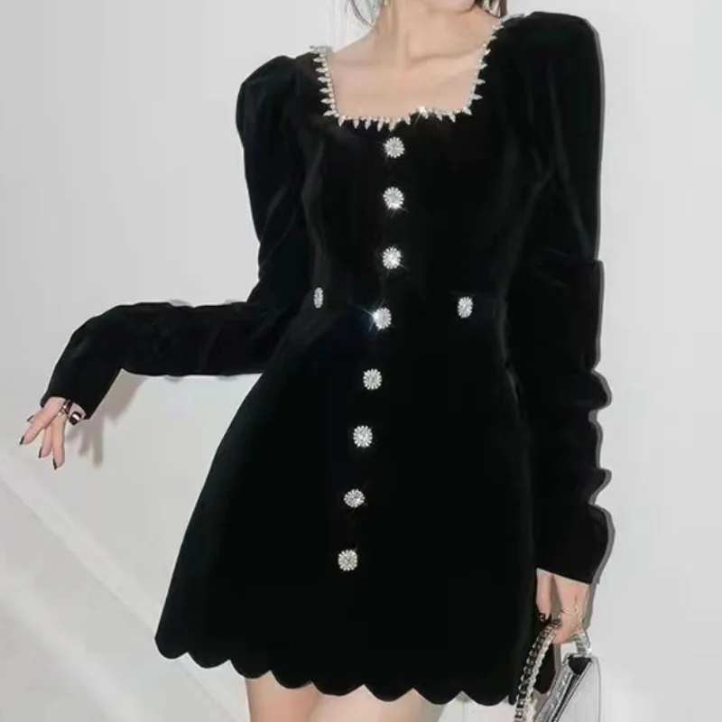 

Black Vintage Square Collar Velvet Dress French Set Auger Buckle Ruff Long Sleeve Party Dress Show Thin Small Fragrant Dress