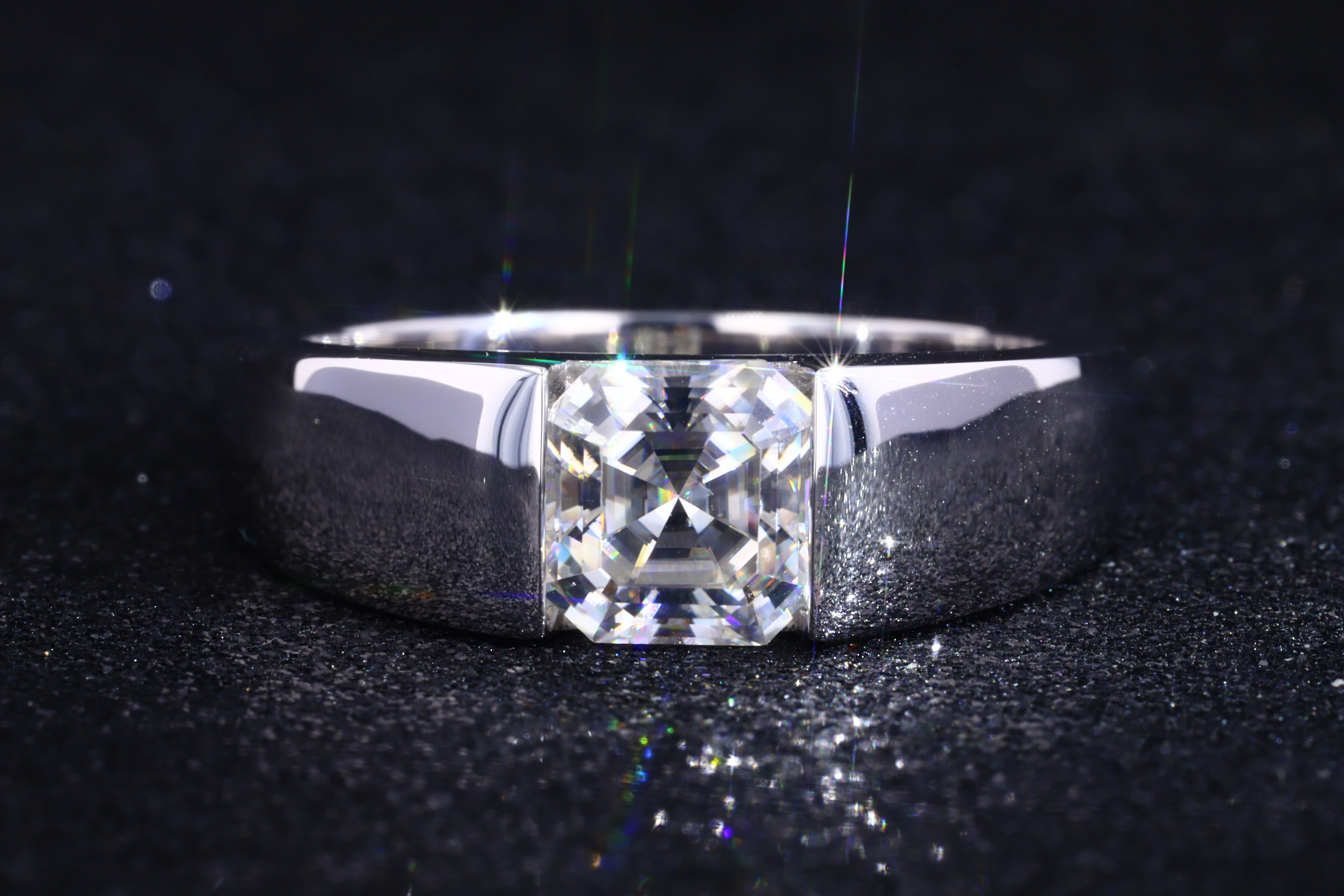

Мужское позолоченное кольцо с муассанитом Starsgem из серебра 925 пробы, 8*8 мм