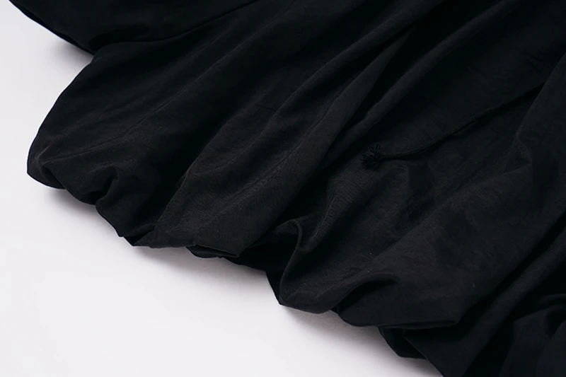 

[EAM] Women Casual Black Pleated Ribbon Wide Leg Shorts New High Waist Loose Trousers Fashion Tide Spring Summer 2021 1DD8485