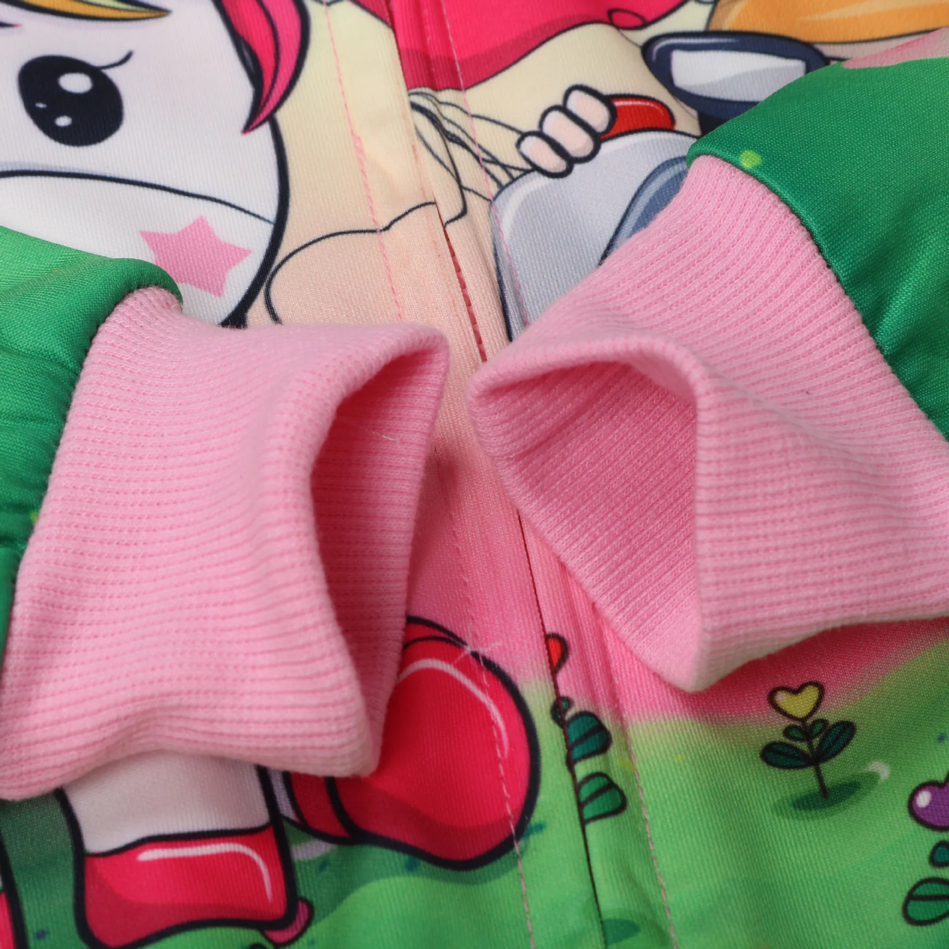 Детская куртка с длинными рукавами и капюшоном на молнии принтом для девочек