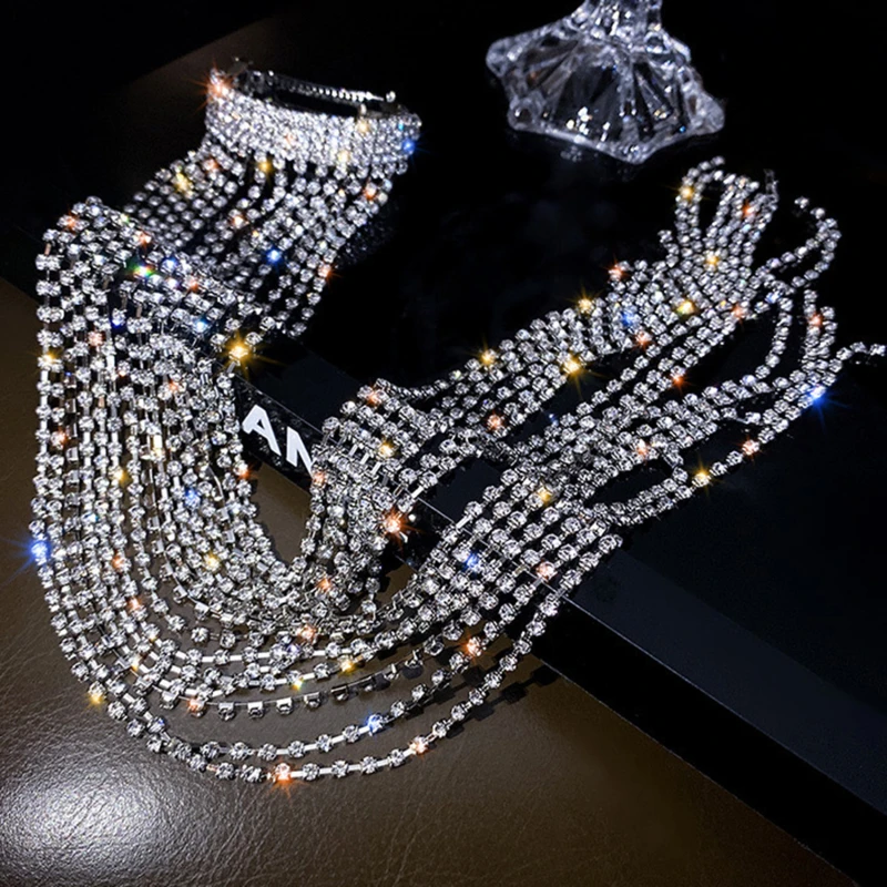 

Delicate Exaggeration Bling Bling Rhinestone Long ChainHairstyles Party Gifts Hairpin Clip For Women Girls Jewelry