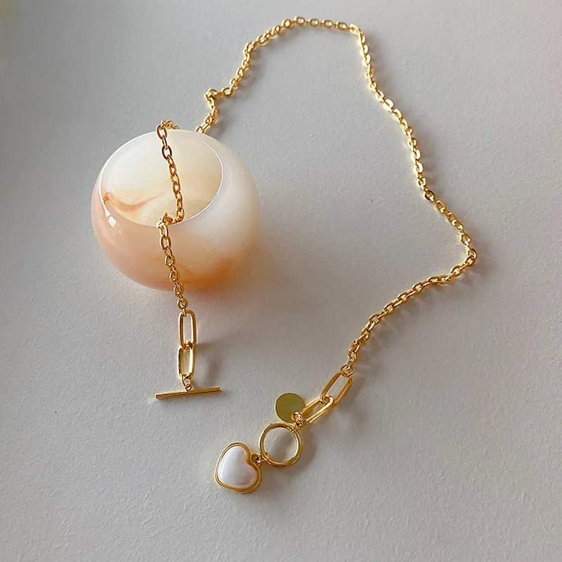 

Minar Golden Link Chain Geometric Chokers Necklaces Retro White Simulated Pearl Love Heart Pendant Necklace for Women Jewelry