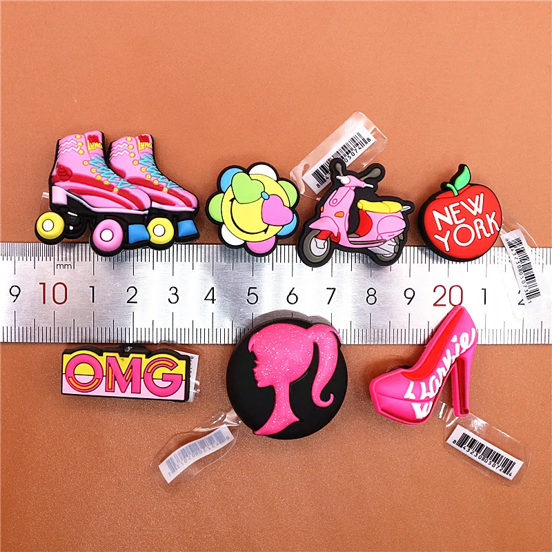 1pcs Cute Pink Roller Skates Motorcycle Shoes Decoration Accessories Jibz for Croc Charms for Shoes Bracelets Kids Gifts U151