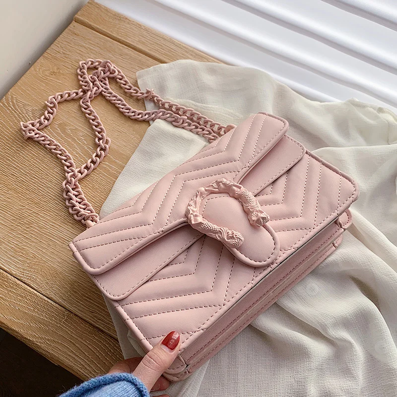 Модная брендовая женская сумка карамельных цветов мессенджер из мягкой