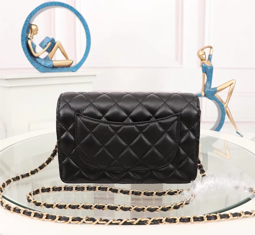 

Новая классическая женская сумка через плечо из натуральной кожи черная с золотой цепочкой сумки женские сумки