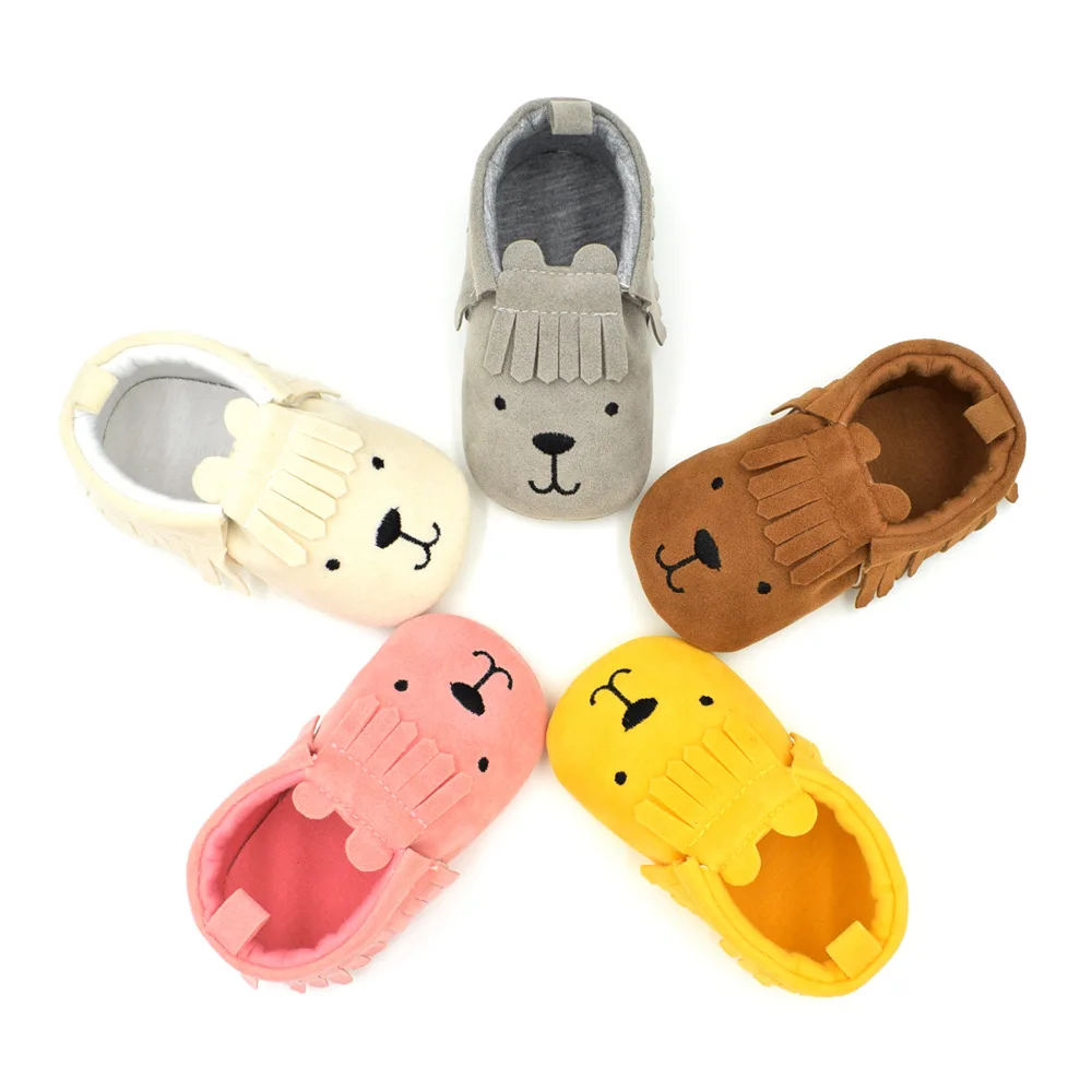 Туфли детские кожаные с бахромой удобная обувь для новорожденных начинающих