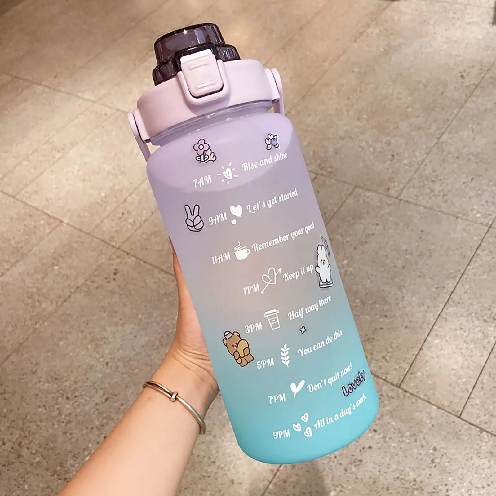 

Новая модная бутылка для воды, емкость 2 л/70 унций, матовая бутылка для воды большой емкости с маркером времени, соломенная ручка, кувшин для ...