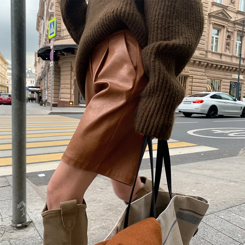 

Leather shorts 2020 autumn new high waist autumn winter wide leg fashion straight casual retro loose wear female tide