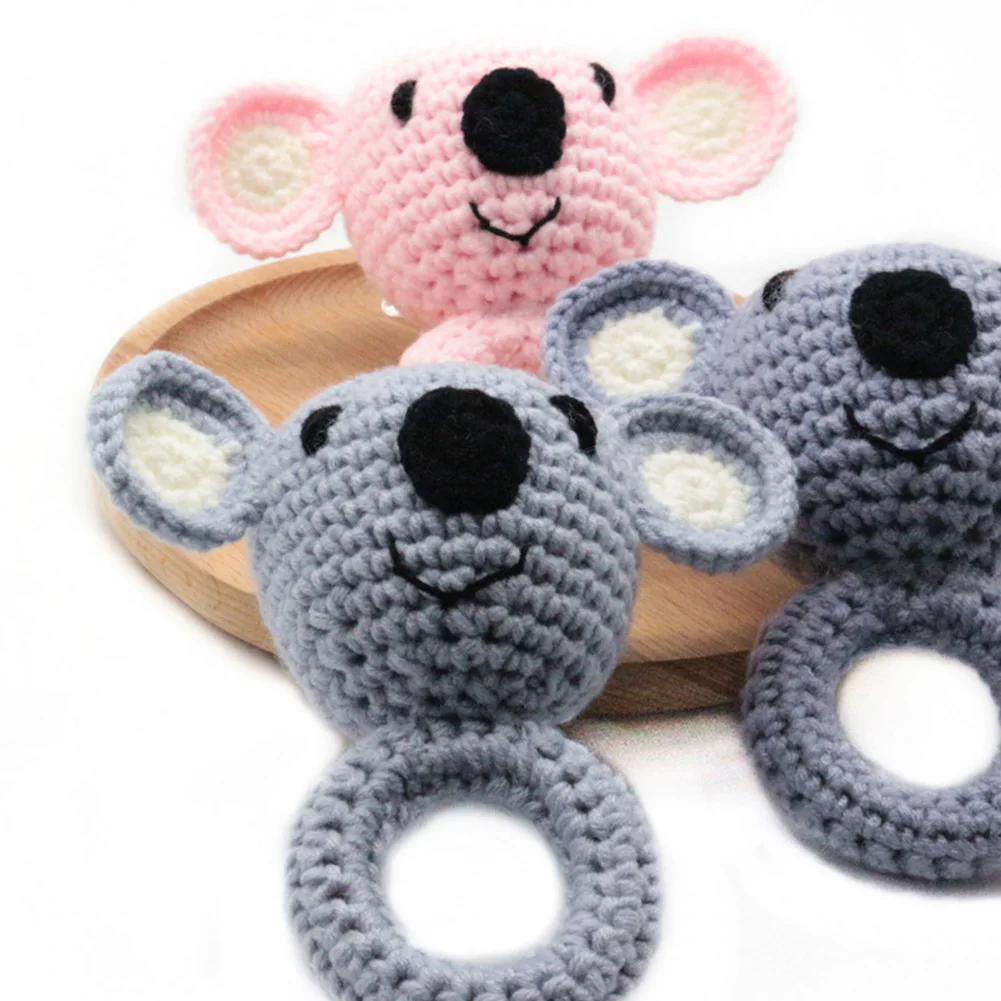 

Nursery Safe Wooden Circle Non Toxic Teether Toys Inbuilt Bell Gifts Crochet Baby Use Cute Knitting Wool Animal Design