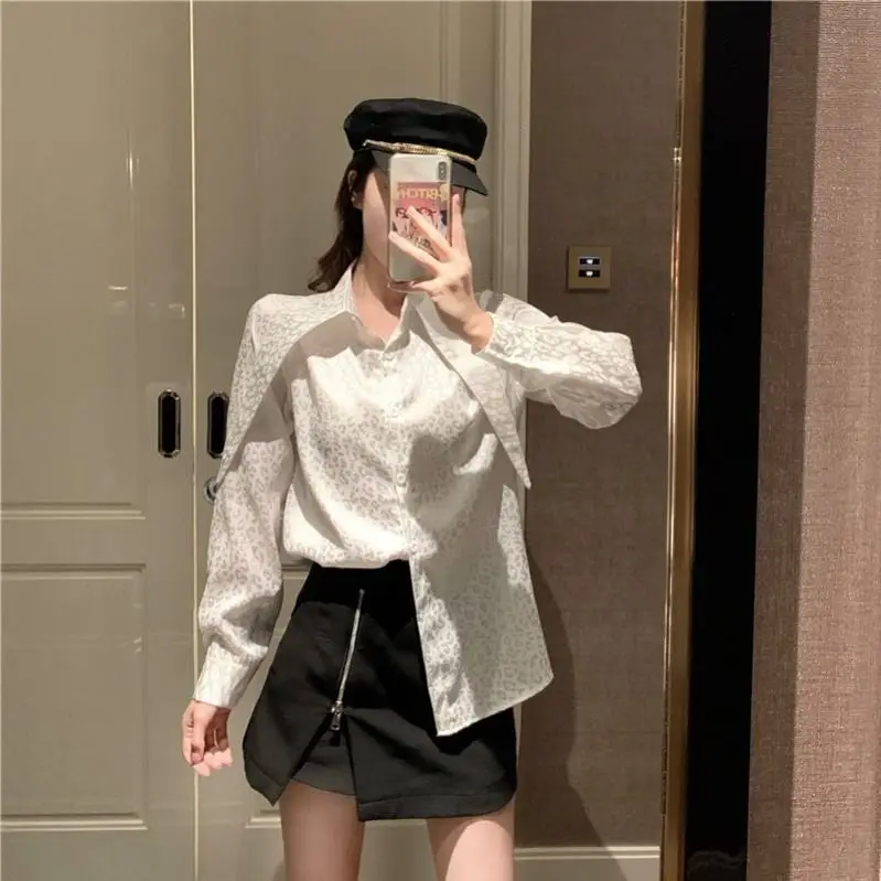 

Sense of Design Shirt Women's Spring Autumn New Jacquard Leopard Print Loose and Idle Shirt Bottoming Shirt Outerwear Top Tide