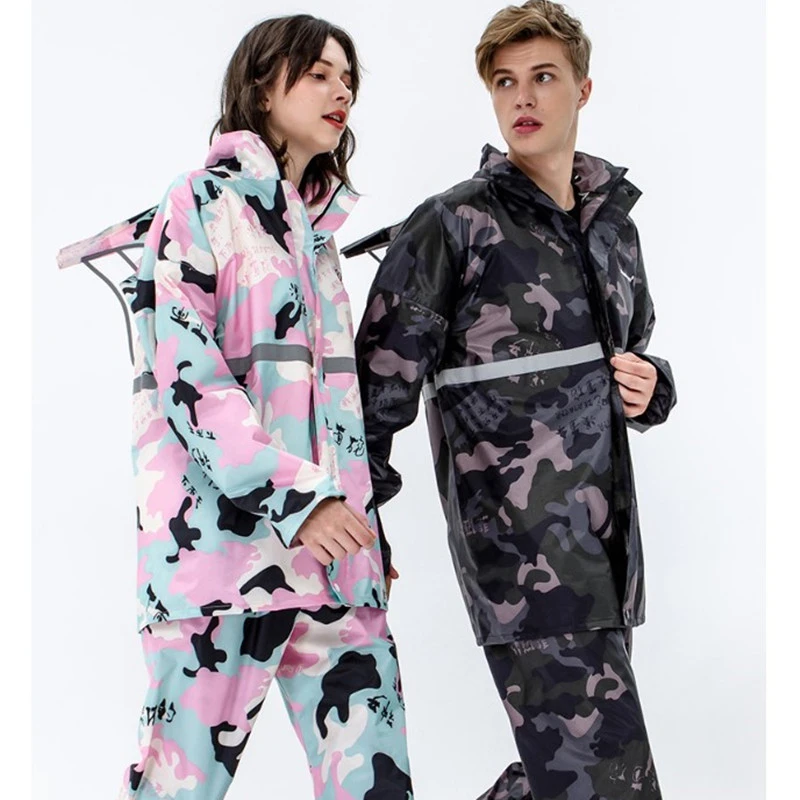 Горячие мужчины женщины на открытом воздухе кемпинга Рыбная ловля плащ-костюм