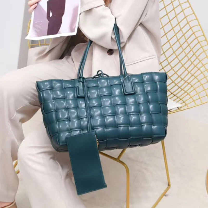 

Large Woven Handbag Women 2021 Luxury Designer Handbag Tote Bag High Quality Plaid Handbag Female Shoulder Bag Travel Bag Purses