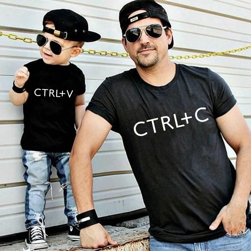 Семейные комплекты с принтом Ctrl+ C, Ctrl+ V Одинаковая одежда с короткими рукавами для мамы и дочки, папы и сына
