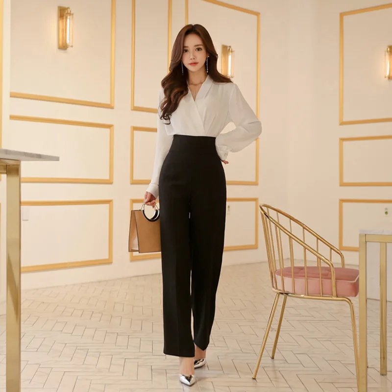 Женский офисный костюм двойка белая блузка и черные длинные широкие брюки Осень