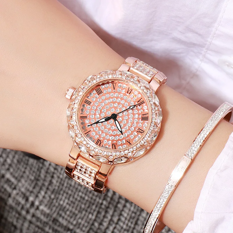 

2020 New Gold Three Color Quartz Fashion Casual Set Steel Belt Gypsophila Women 's Watch
