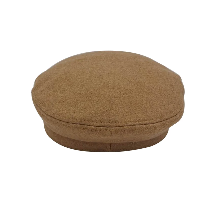 Кепка-берет Женская восьмиугольная однотонная теплая с золотыми цепочками |