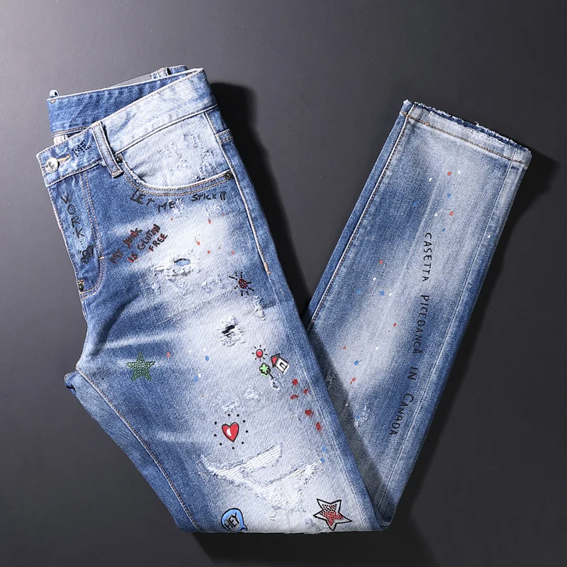 Street Style Fashion Men Jeans Retro Light Blue Elastic Slim Fit Ripped Jeans Men Printed Designer Patches Hip Hop Denim Pants