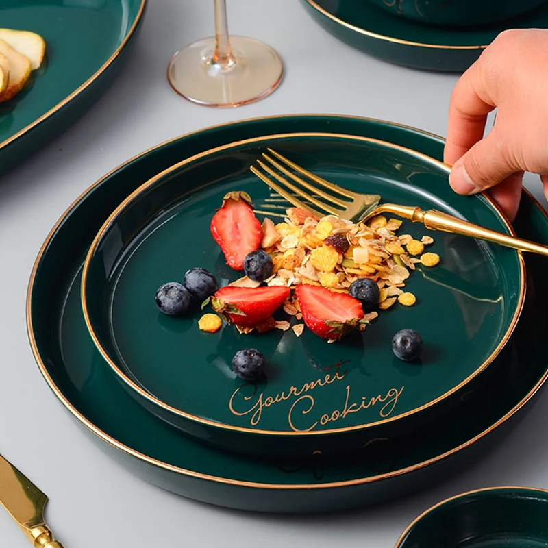 Зеленая керамическая тарелка с золотистым ободом/фотокерамический поднос для