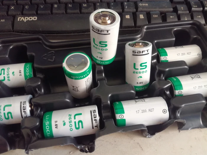 4 шт./лот новый подлинный SAFT LS26500 26500 C 3 6 V 8000MAH литиевая батарея неперезаряжаемые