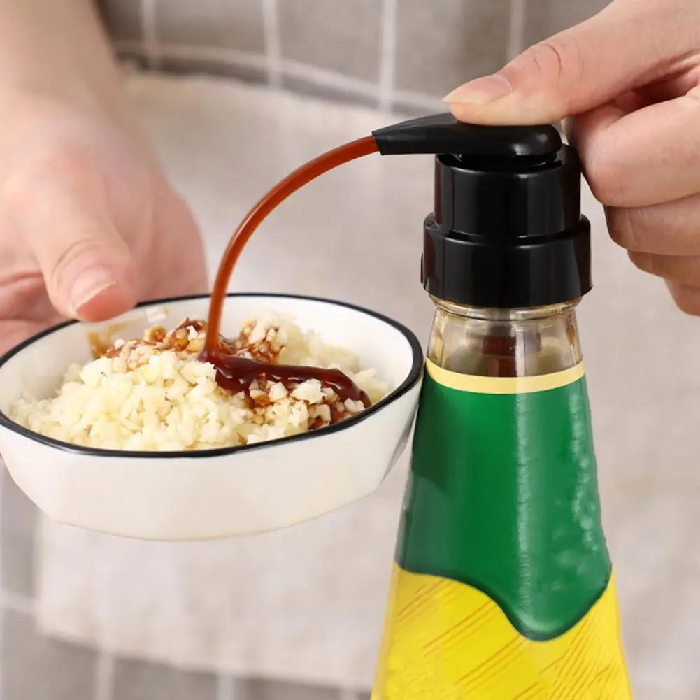 

1 Set Innovative Dispensing Pump Rotatable Lock Cover ABS Detachable Lock-down Design Oyster Sauce Pump Head for Daily Use