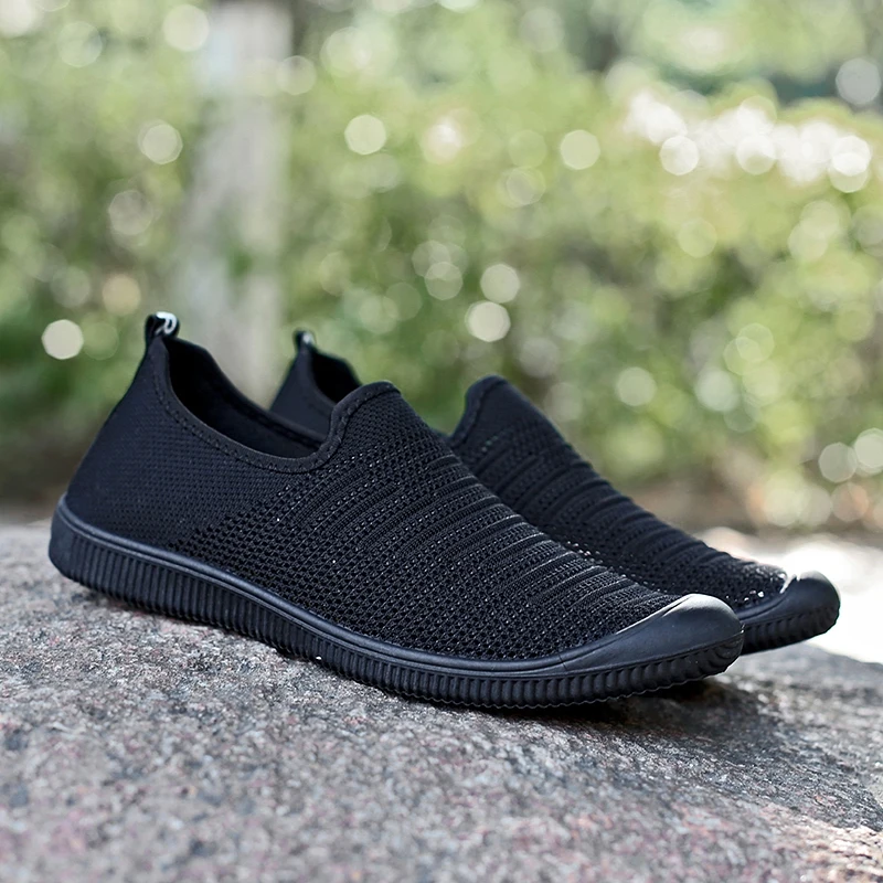 2019 г. модная обувь без застежки на плоской подошве в горошек мужские летние