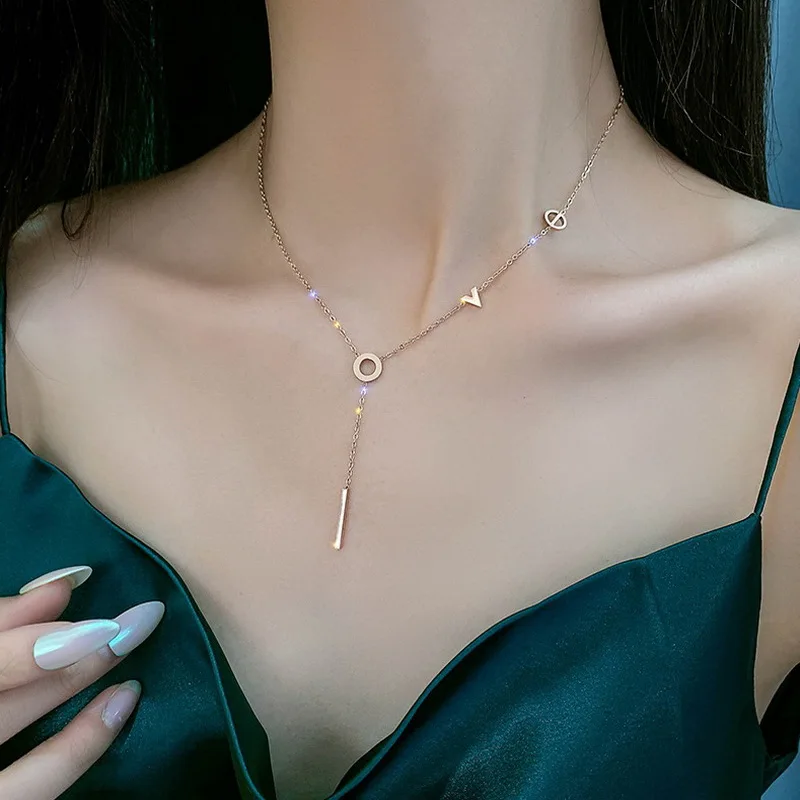 

Female Elegant LOVE Clavicle Chain Choker Necklace Ladies Delicate Letter Pendant Necklace for Women Fashion Jewelry Collar Gift
