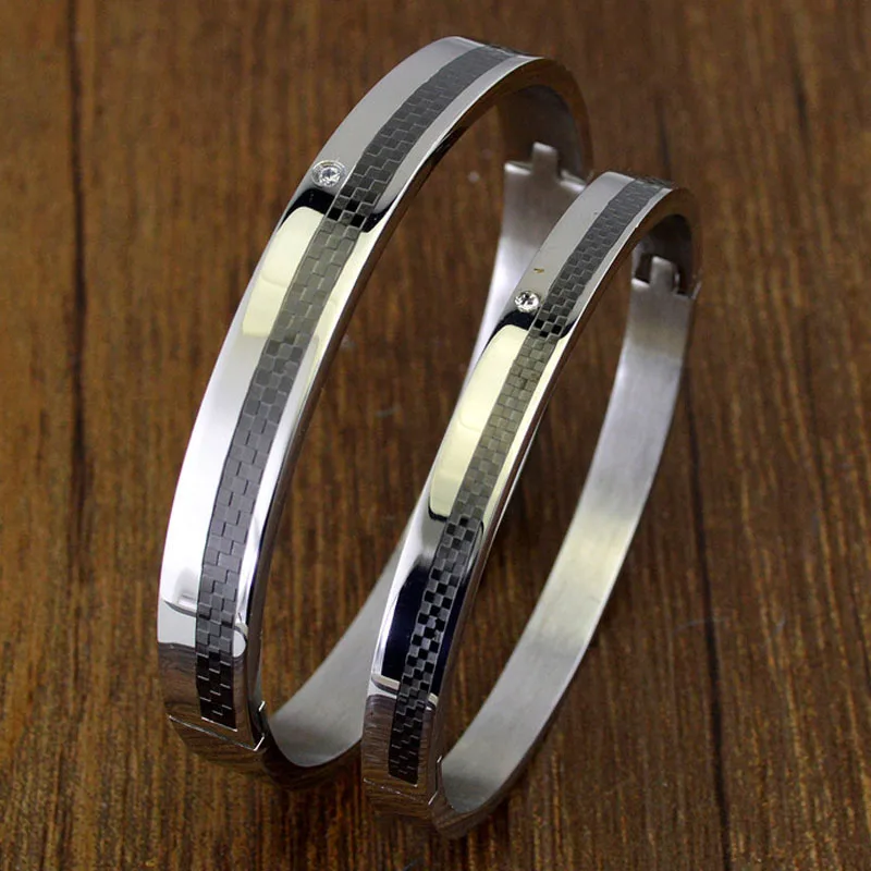 

Men's Hard Bracelets, Women's Cuffs and Bracelet Designers Inspired Luxury Brand Couples Bracelet Luxury Stainless Steel Jewelry