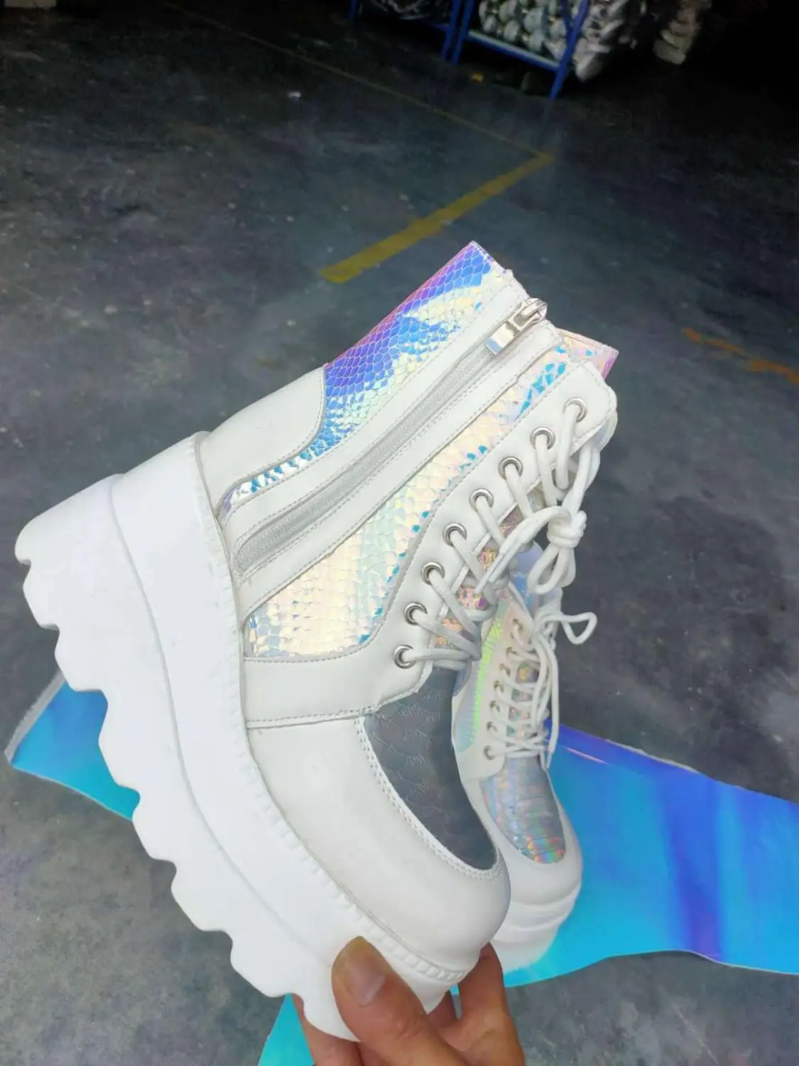 

2020 Brand New Metal Buckle Ankle Boots Women Fashion Punk Female High Platform Boots Wedges High Heels Shoes Woman boots for