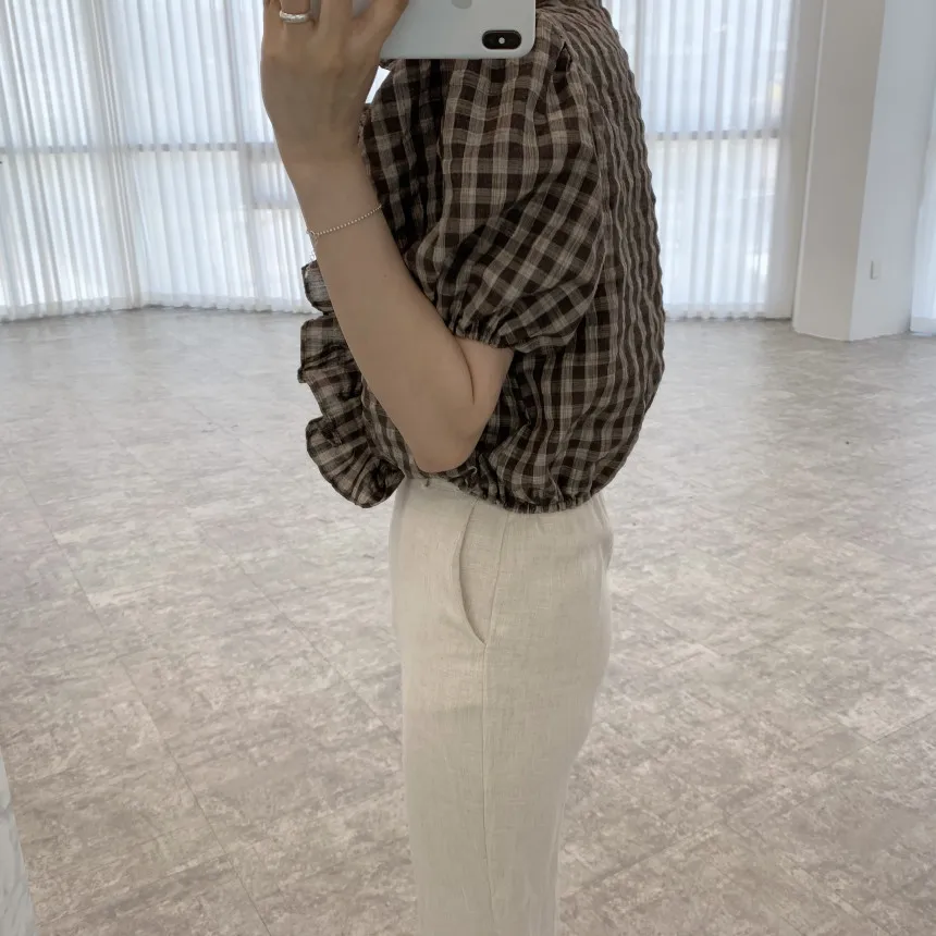 

Korejpaa Women Shirt 2021 Summer Korean Chic French Palace Style Thin V-Neck Lace Stitching Plaid Ruffled Puff Sleeve Blouses