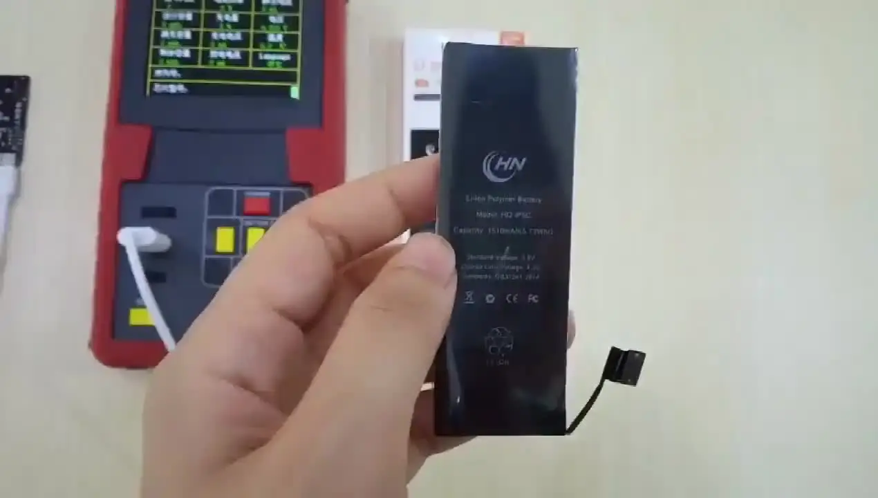 2019 new products shenzhen wholesale portable intelligent mobile phone battery capacity tester for iphone free global shipping