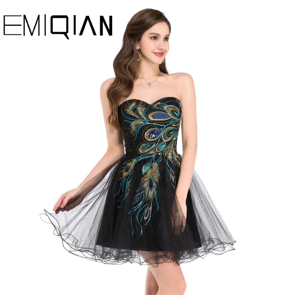 Дешевые в наличии милое коктейльное платье с вышивкой павлина короткое для
