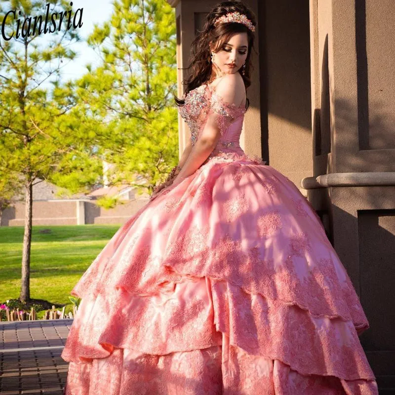 

Quinceanera Dresses Off the Shoulder Lace Appliques Beading Tier Skirt Sweet 15 Dresses Custom Made