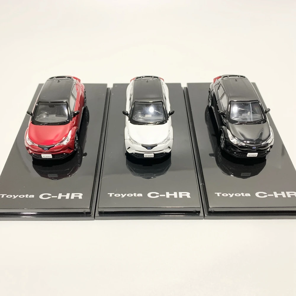 Modelo de coche GT TOYOTA C-HR SUV, juguete de colección de aleación de fundición a presión de 1:64 velocidades, regalo