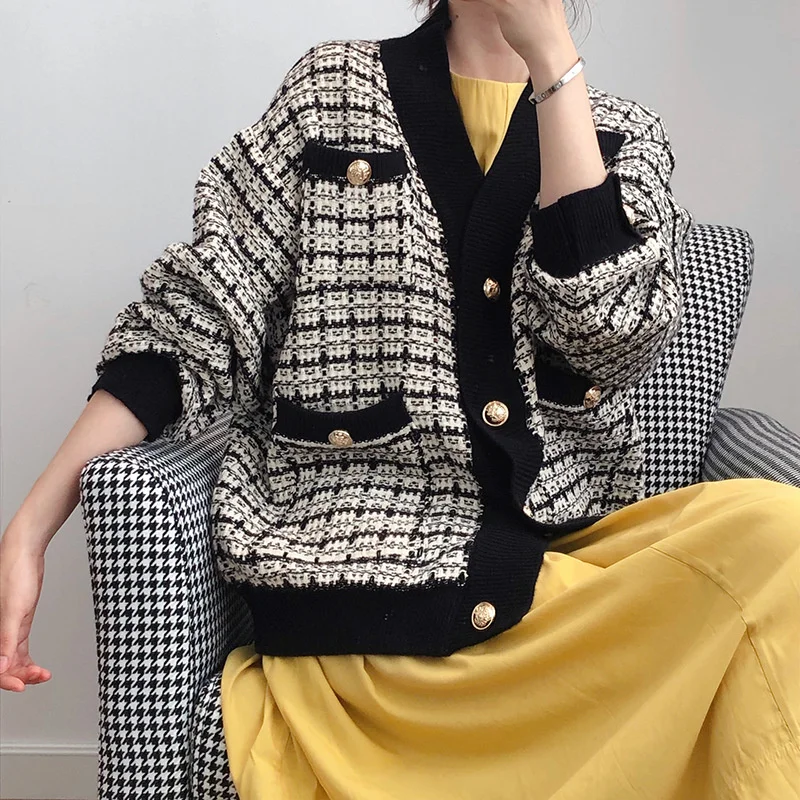 

2021 Spring And Autumn New Women's Coat French Style Plaid Single Breasted Women's Sweater Loose And Comfortable Cardigan B143