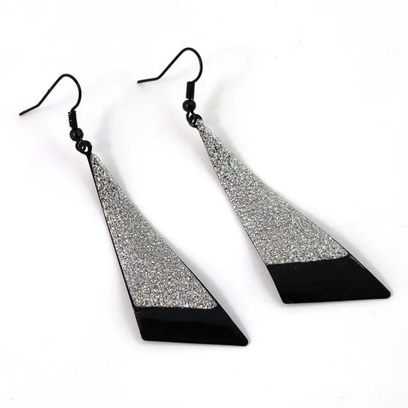 

Серьги Brinco увеличенные индивидуальные ограниченные выпуск Джокера для отдыха Длинные треугольные матовые женские металлические женские к...