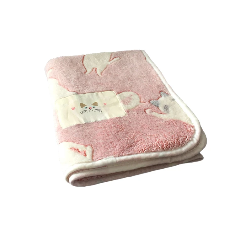 

Pink cat personality creative flannel office shawl cover foot bed decoration blanket sheets girl Spring and Autumn