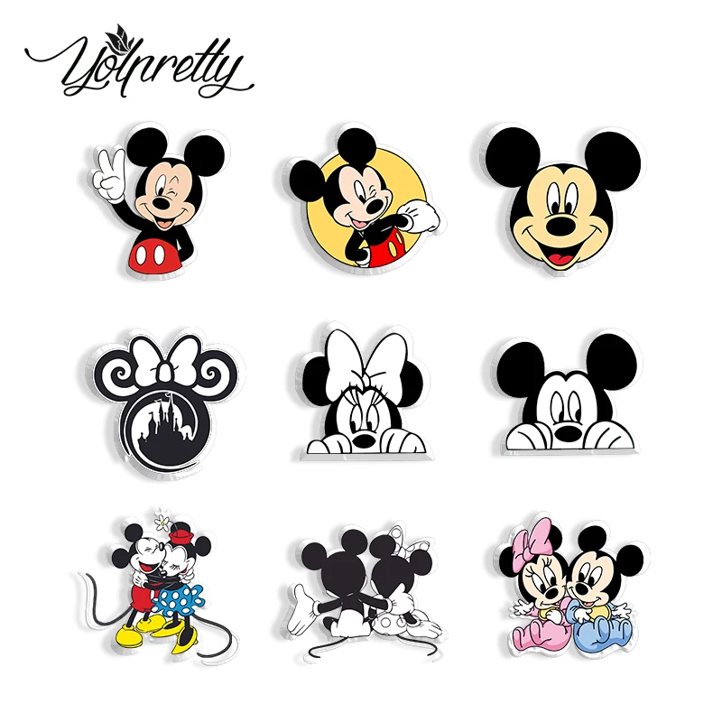 

2021 Disney Mickey and Minnie Cartoon Pattern Acrylic Brooch Jewelry Resin Epoxy Acrylic Badge