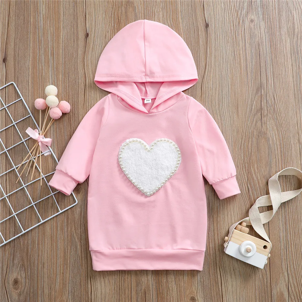 

1-5 Years Baby Girl Pink Long Sleeve Dress Fashion Pearl Heart Embroidered Hooded Dress Spring Autumn Kids Clothing 2021
