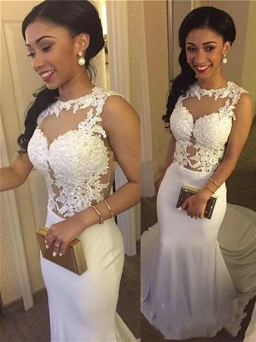 Вечернее платье русалки белое свадебное с кружевной аппликацией украшение на