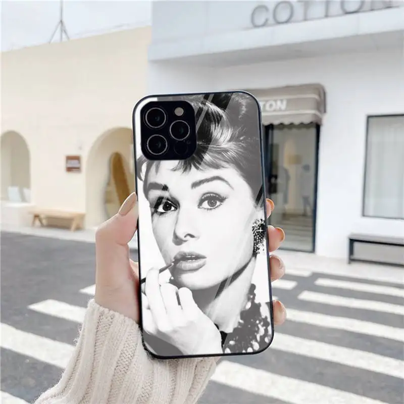 

Audrey Hepburn Soft Cover Phone Case For Iphone 6 6s 7 8 Plus XR X XS XSmax 11 12 Pro Mini Max Tempered Glass