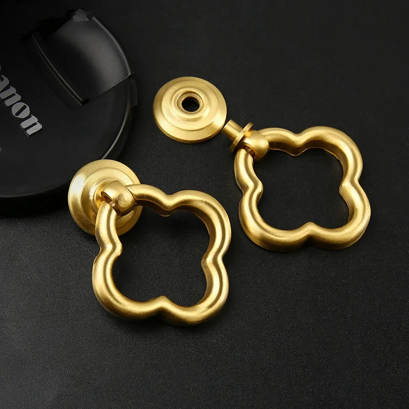 Античный латунный для шкафа с четырехлистным клевером ручки ящика золотистая